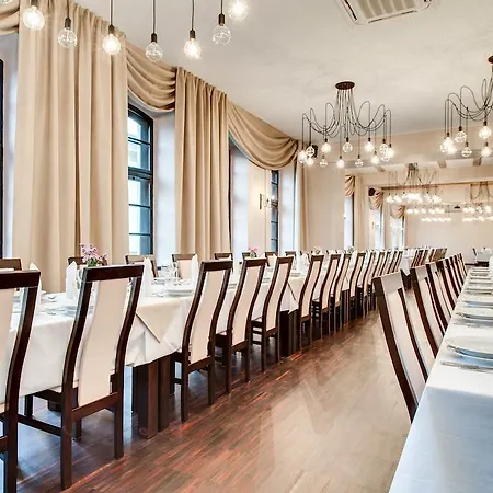 호텔 Grepielnia 4*